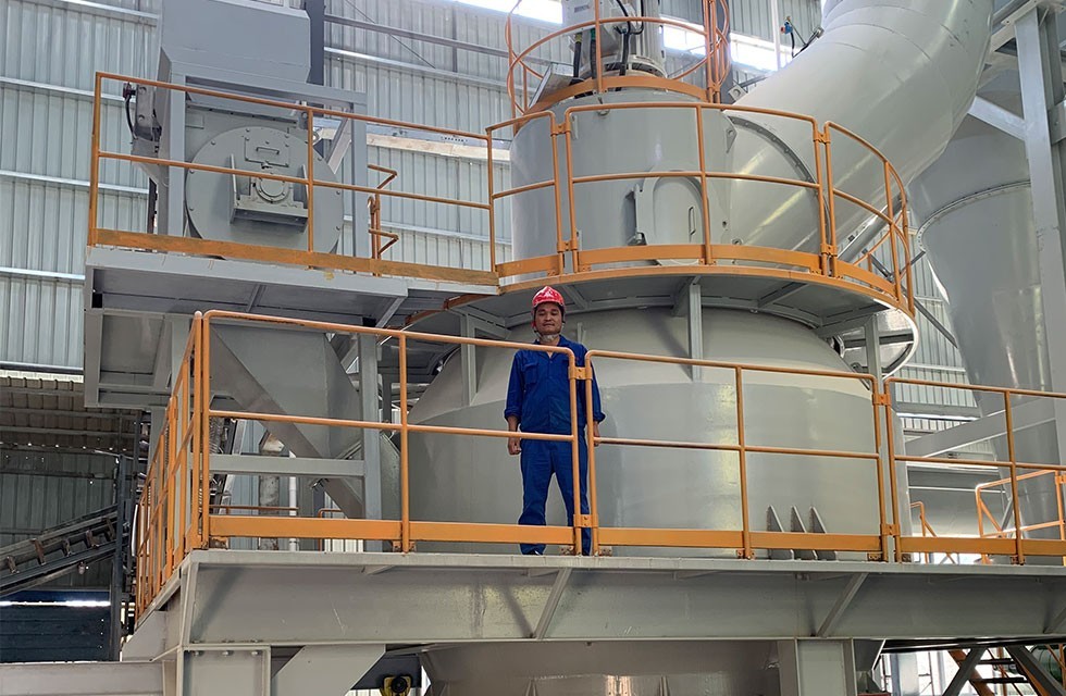 超大雷蒙磨粉機(jī) 超大雷蒙磨粉機(jī)